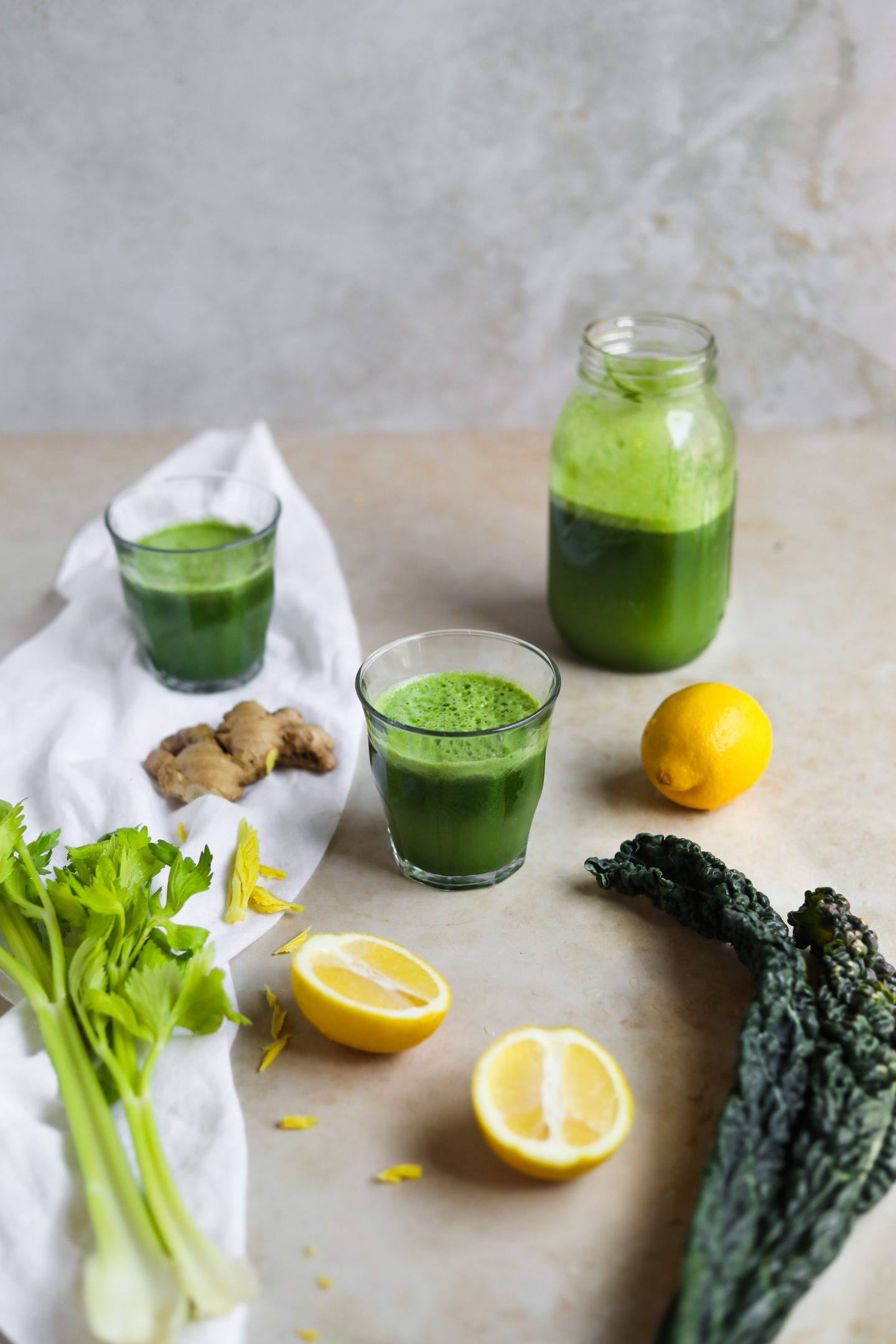 Glowing Skin Green Juice in Duralex Picardie and Mason Jar