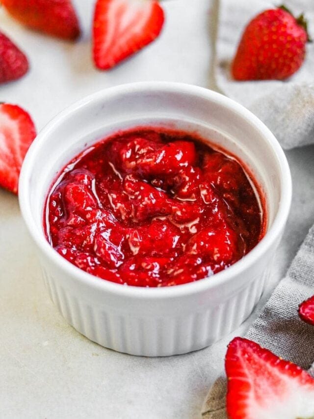 How to Make Strawberry Compote